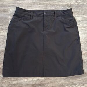 Eddie Bauer Gray Adventurer Skort size 6 (H26)